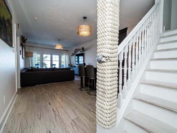 Grand Beach Vacation Home Six Bedroom