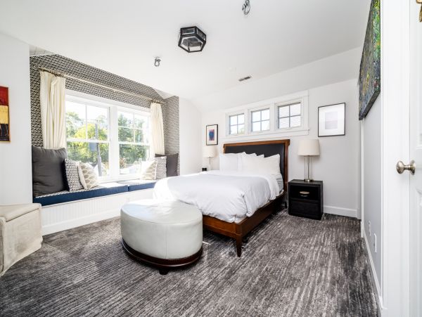 Grand Beach Vacation Home Six Bedroom