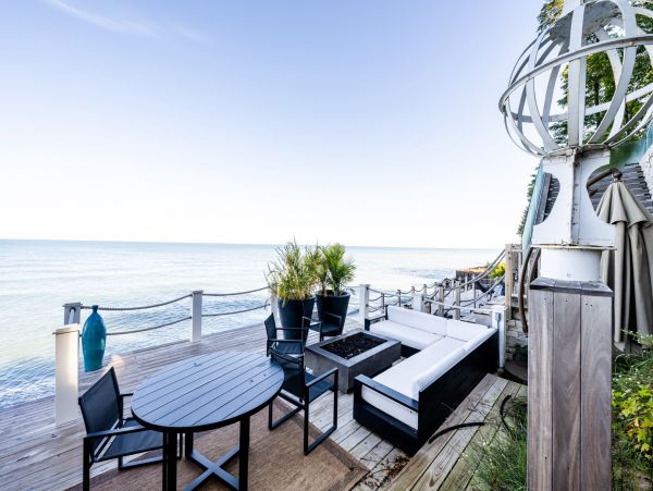 Grand Beach Vacation Home Six Bedroom