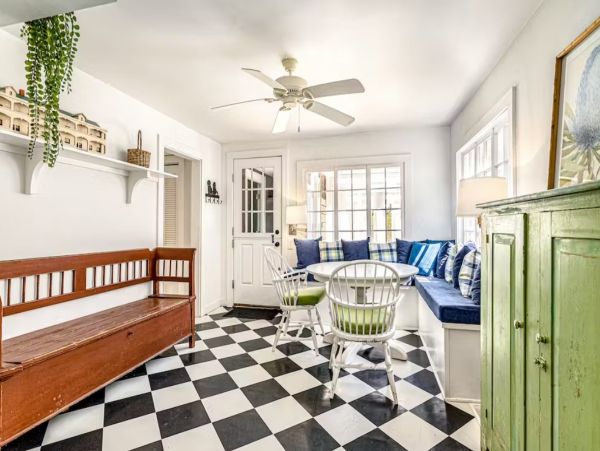 Lake Michigan Seven Bedroom Luxury Vacation Rental