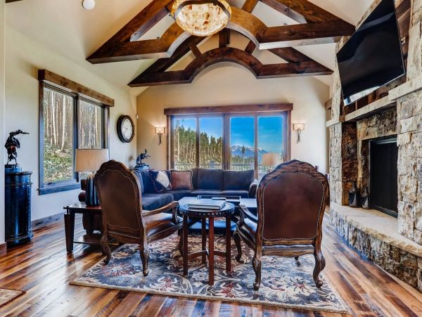 Gorgeous Breckenridge Rental with Private Spa & Great Views