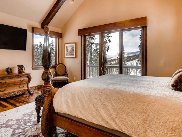 Gorgeous Breckenridge Rental with Private Spa & Great Views