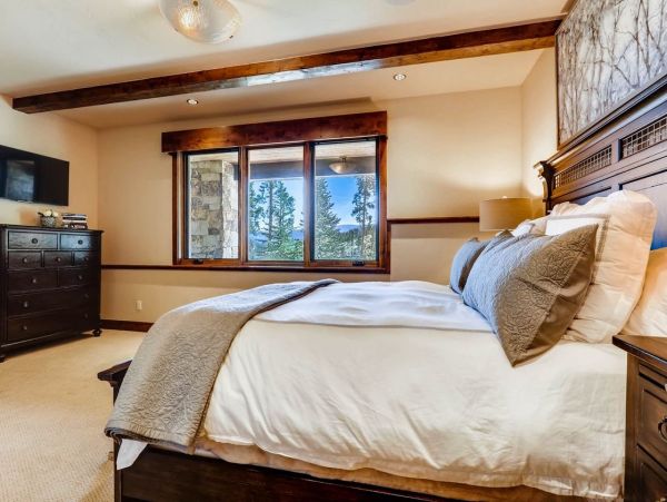 Gorgeous Breckenridge Rental with Private Spa & Great Views