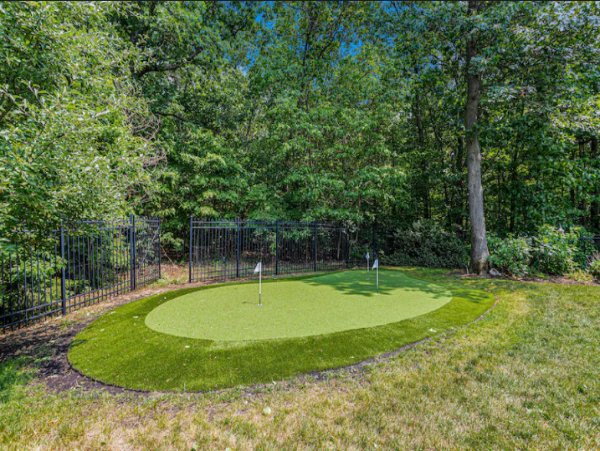 Lake Michigan Home with 6 Bedrooms & Pool