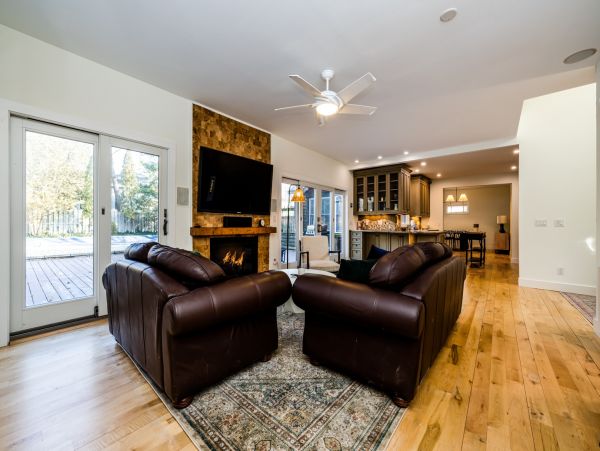 Union Pier Home with 5 Bedrooms