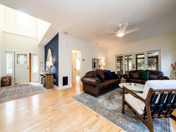 Union Pier Home with 5 Bedrooms