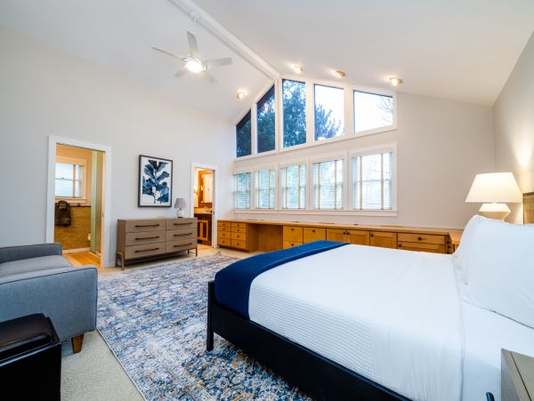Union Pier Home with 5 Bedrooms