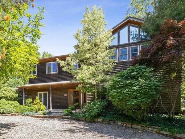 Union Pier Home with 5 Bedrooms