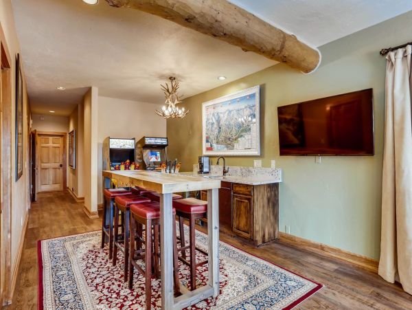 Luxury Breckenridge Vacation Rental - Ski In/Ski Out