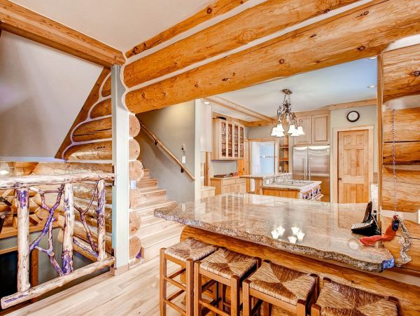Luxury Breckenridge Vacation Rental - Ski In/Ski Out