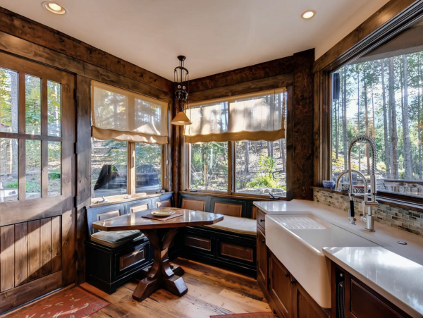 Luxury Mountain Vacation Retreat in Breckenridge with Hot Tubs