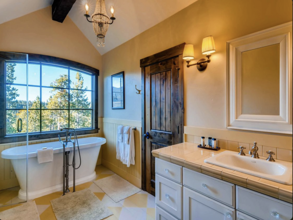 Luxury Mountain Vacation Retreat in Breckenridge with Hot Tubs