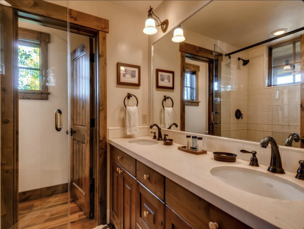 Luxury Mountain Vacation Retreat in Breckenridge with Hot Tubs