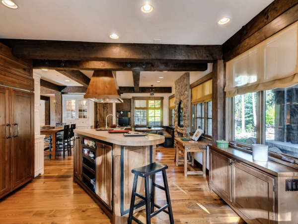 Luxury Mountain Vacation Retreat in Breckenridge with Hot Tubs