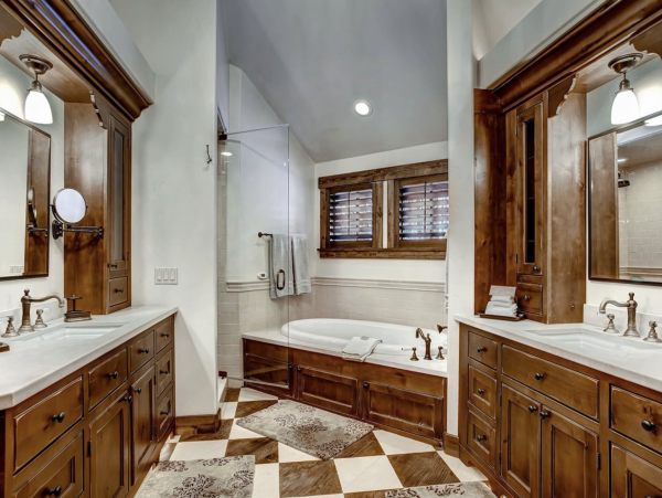 Luxury Mountain Vacation Retreat in Breckenridge with Hot Tubs