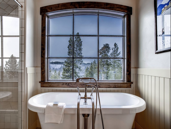 Luxury Mountain Vacation Retreat in Breckenridge with Hot Tubs