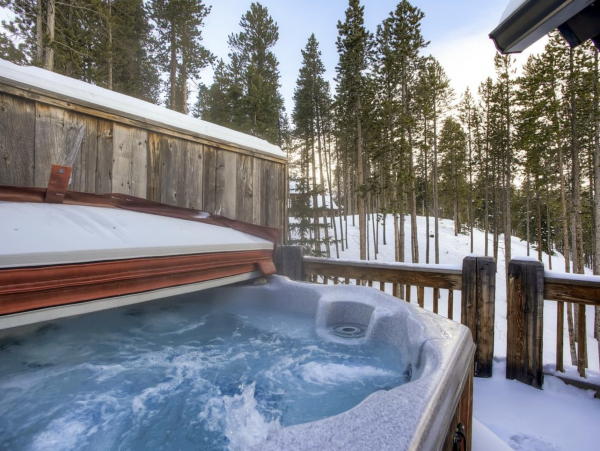 Luxury Mountain Vacation Retreat in Breckenridge with Hot Tubs