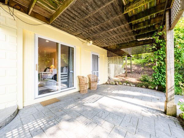 Lakefront Seven Bedroom Vacation Rental Home