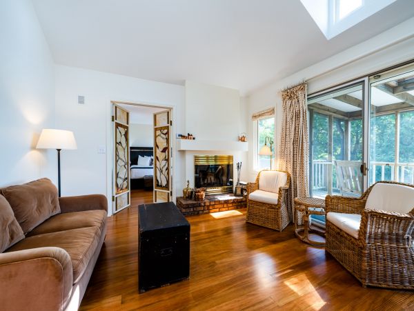 Lakefront Seven Bedroom Vacation Rental Home