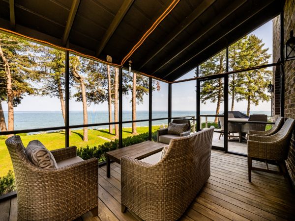 Lakefront Seven Bedroom Vacation Rental Home