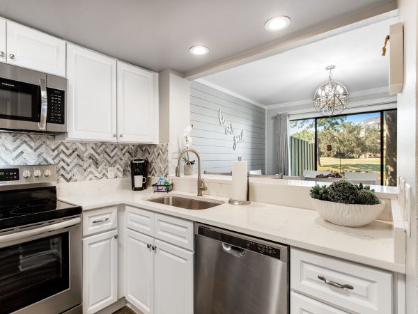 Miramar Vacation Home Three Bedroom Lake Views