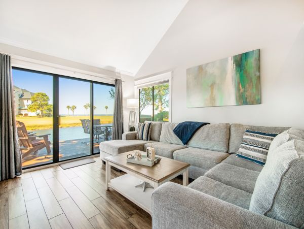 Miramar Vacation Home Three Bedroom Lake Views