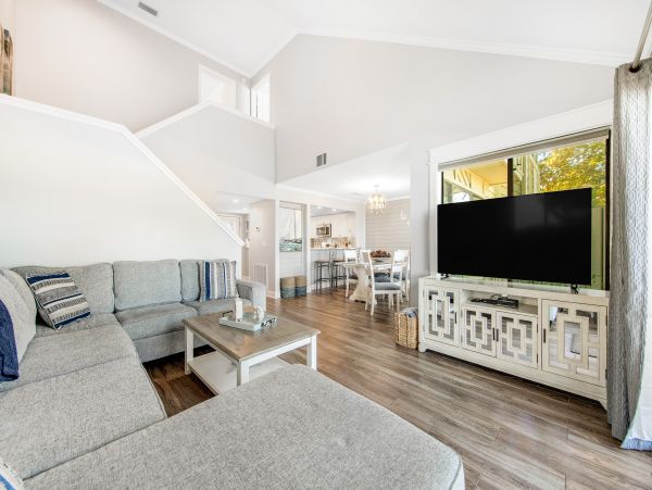 Miramar Vacation Home Three Bedroom Lake Views