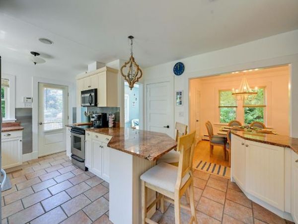 Eastport Vacation Pool Home Four Bedroom