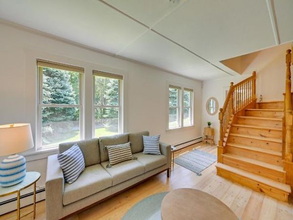 Eastport Vacation Pool Home Four Bedroom