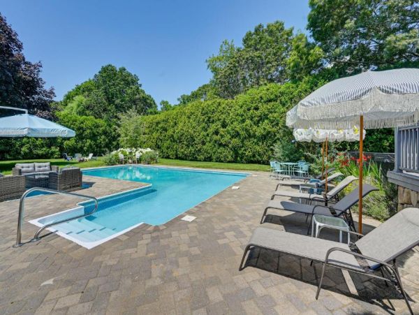 Eastport Vacation Pool Home Four Bedroom