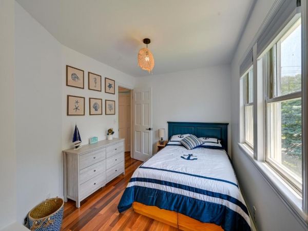 Eastport Vacation Pool Home Four Bedroom