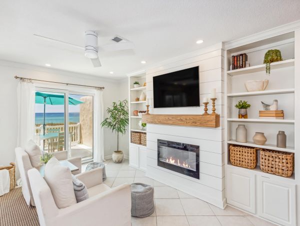 Gorgeous Beachfront Vacation Rental with 3 Bedrooms