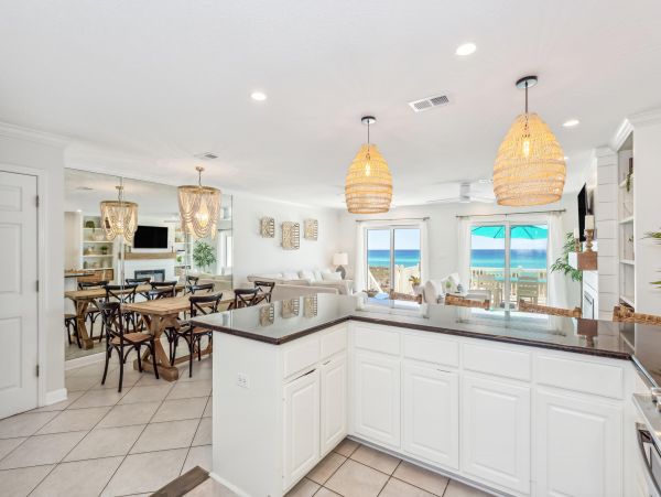 Gorgeous Beachfront Vacation Rental with 3 Bedrooms
