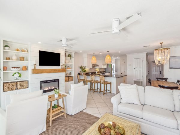 Gorgeous Beachfront Vacation Rental with 3 Bedrooms