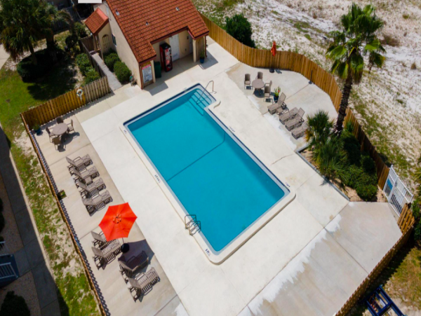 3 Bedroom Condo just steps from Navarre Beach