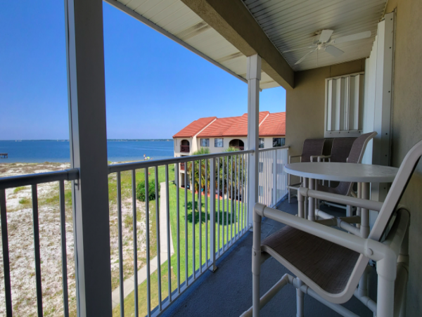 3 Bedroom Condo just steps from Navarre Beach