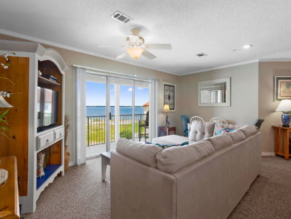 3 Bedroom Condo just steps from Navarre Beach