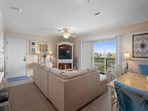 3 Bedroom Condo just steps from Navarre Beach