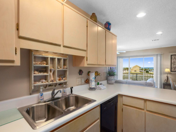 3 Bedroom Condo just steps from Navarre Beach
