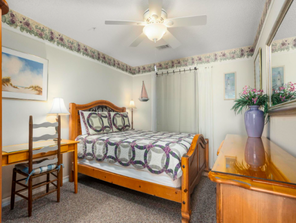 3 Bedroom Condo just steps from Navarre Beach