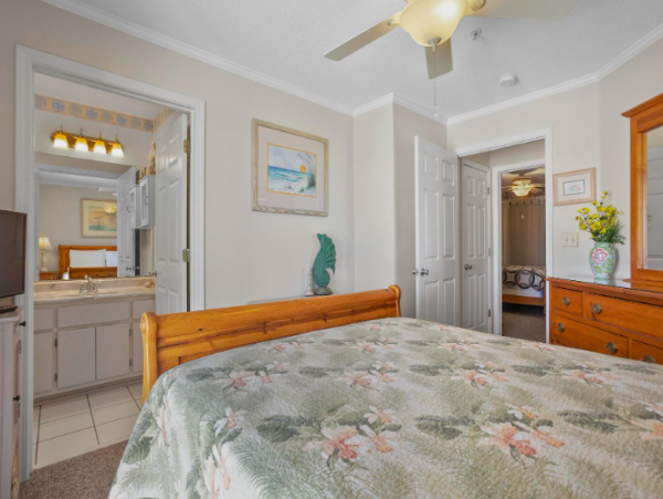 3 Bedroom Condo just steps from Navarre Beach