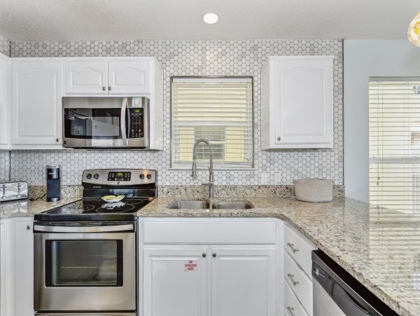 Waterfront Three Bedroom Vacation Rental in Navarre Beach