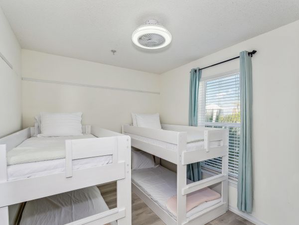 Waterfront Three Bedroom Vacation Rental in Navarre Beach