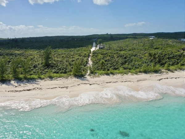 Deeded Path to Poponi Beach A Two Min Stroll Away