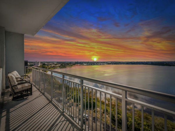 Luxury West Palm Beach Corner Unit Vacation Rental