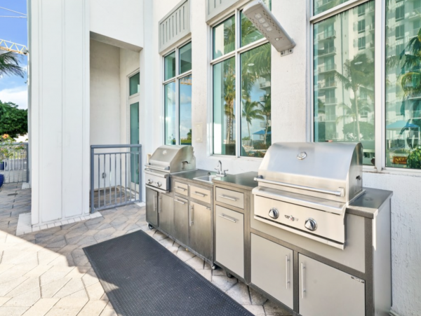 Luxury West Palm Beach Corner Unit Vacation Rental