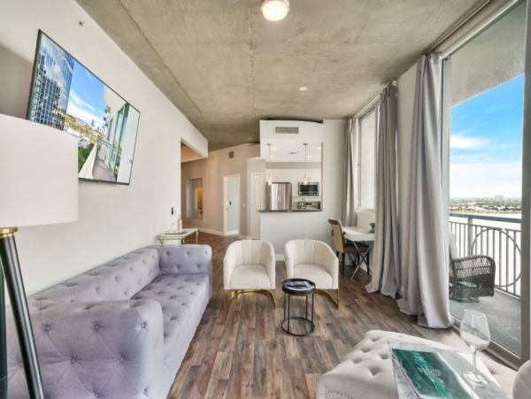 Luxury West Palm Beach Corner Unit Vacation Rental