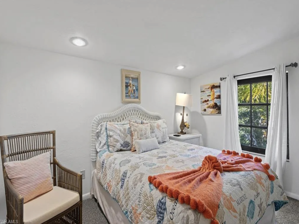 Captiva Island Vacation Rental with 6 Bedrooms & Pool Deeded Beach Access 4 Min Stroll Away
