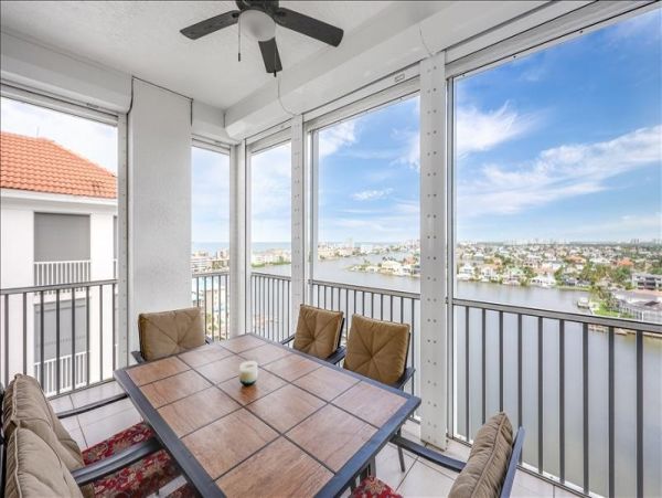 Naples Vacation Condo Three Bedroom Walk to Beach