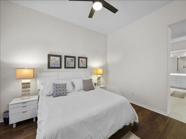 Naples Vacation Condo Three Bedroom Walk to Beach